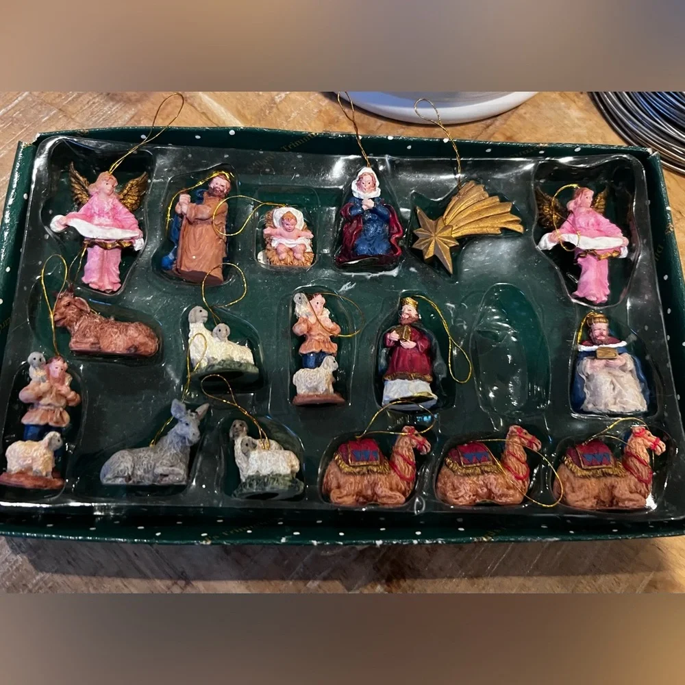 Dillard’s Trimmings Nativity Scene Holiday Figurine Set